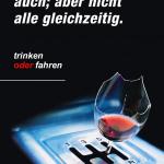 Die Zahl der Alk-Unflle hat sich vermindert (Warnplakat: Kapo Baselland; Deutsche bersetzung des Plakates: Polizeibericht.ch) 