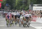 4. Etappe Tour de Suisse: Massensturz beim Sprintfinale, Petacchi wird zum Sieger