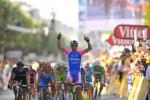 Alessandro Petacchi gewinnt die 5. Etappe der Tour de France im Massensprint (Foto: www.letour.fr)