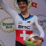 Stefan Küng gewinnt das Abschlusszeitfahren der 82. Tour de Suisse
