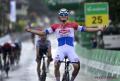 Mathieu van der Poel gewinnt die 2. Etappe der Tour de Suisse (Foto: twitter.com/AlpecinFenix)