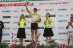 Nach seinem Sieg im Zeitfahren der Sachsen-Tour 2008 darf sich Bert Grabsch in das Gelbe Trikot des Gesamtfhrenden kleiden (Foto: Veranstalter)