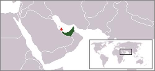 Die Vereinigten Arabischen Emirate (grn) und Katar (rot)