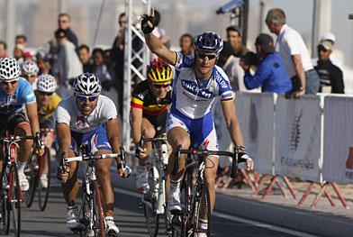 Tom Boonen siegt auf der 3. Etappe der Tour of Qatar 2009 und bernimmt die Gesamtfhrung (Foto: www.letour.fr)