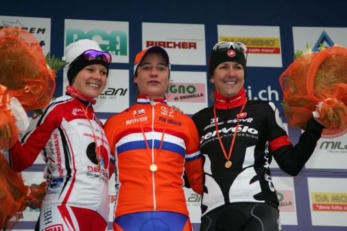 Johansson, Vos, Armstrong, 1. Weltcup, Trofeo Alfredo Binda, 2009,  Foto: www.trofeobinda.com