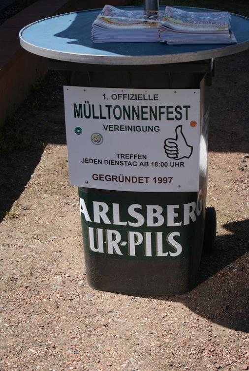 Der 1. Mlltonnen Verein Grorosseln untersttzt die Trofeo Karlsberg