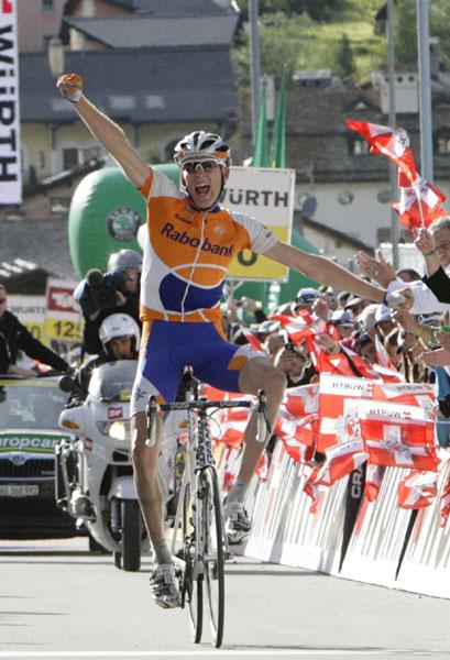 Robert Gesink gewinnt Knigsetappe der Tour de Suisse und bernimmt Gelbes Trikot