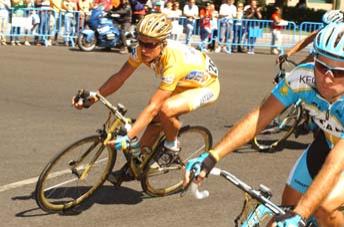Vueltasieger ganz in Gold: Alexandre Vinokourov (Fotoquelle: http://www.lavuelta.com/)
