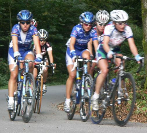 Equipe Nrnberger hat das Frauenrennen im Griff (Foto:  Julia Gnther)