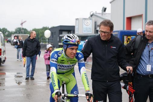 Tour de Suisse 8. Etappe - Oliver Zaugg und Alex Zlle am Startort Wetzikon