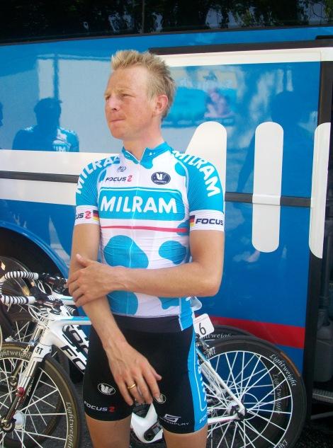 Fabian Wegmann beim Interview am Teambus ( LiVE-Radsport.com)