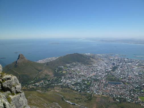 Blick vom Tafelberg auf Cape Town hinunter