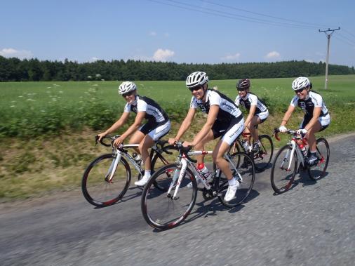 Hana Tour - Die Fahrerinnen des Teams bike-import.ch