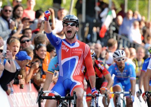 Der neue Weltmeister Mark Cavendish bejubelt seinen Sieg (Foto: copenhagen2011.dk)