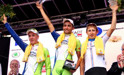 Dominik Nerz, Moreno Moser und Serguei Firsanov bei der Siegerehrung (Foto: Marcel Hilger)