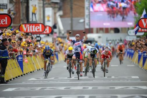 Andr Greipel feiert auf der 5. Etappe seinen zweiten Sieg in Folge bei der Tour de France 2012 (Foto: letour.fr)
