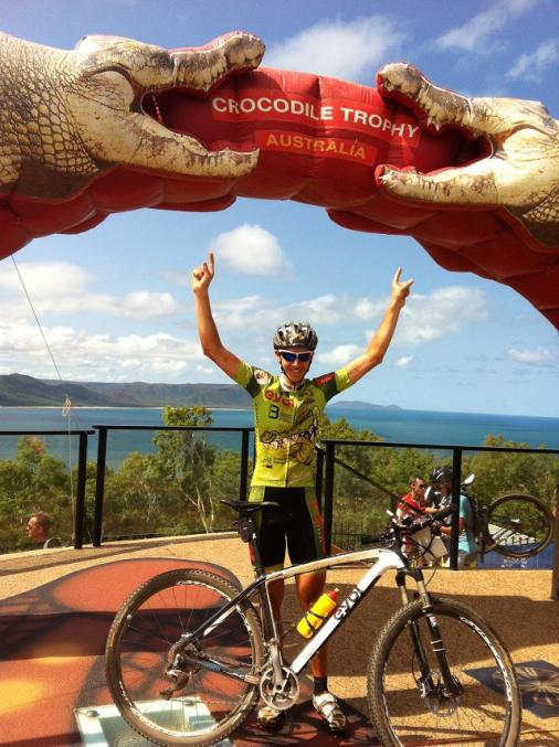 Josef Benetseder gewinnt die letzte Etappe auf dem Grassy Hill in Cooktown (Foto: Crocodile Trophy/Regina Stanger)
