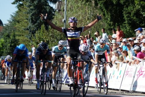 Leonardo Duque gewinnt die 1. Etappe der Tour de l\'Ain in Bourg-en-Bresse im Sprint