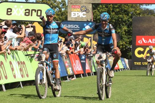 Roel Paulissen und Riccardo Chiarini gewinnen die 5. Etappe von Cape Epic (Foto: Shaun Roy/Cape Epic/SPORTZPICS)