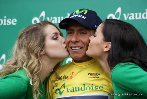 Nairo Quintana bekommt Ksschen fr seinen Tour de Romandie-Gesamtsieg