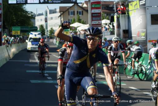 Larry Warbasse im Ziel der 2. Etappe der Tour de Suisse 2017