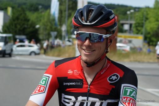 Rohan Dennis hat beide Zeitfahren bei der Tour de Suisse gewonnen - diese Foto entstand vorm Start der vorletzten Etappe der Tour de Suisse 2017 in Schaffhausen