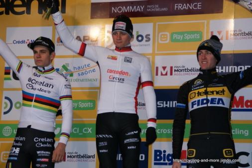 Podium beim Rennen der Herren Elite beim Cyclo-Cross Worldcup in Nommay
