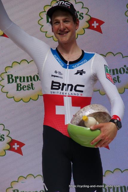 Stefan Kng gewinnt das Abschlusszeitfahren der 82. Tour de Suisse