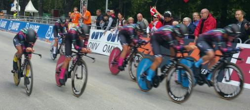 Canyon-SRAM gewinnt das Mannschaftszeitfahren der Frauen bei der WM in Innsbruck (Foto: Heike Oberfeuchtner/H.O.)