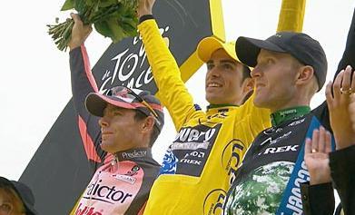 Die Top-3 der Tour (vlnr.:Evans, Contador, Leipheimer)