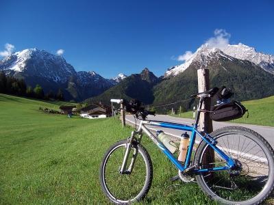  Radfahrer leicht verletzt (Symbolbild) 