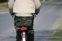  Bild: Symbolbild Mann auf Fahrrad -Appenzell AI: Vortritt miachtet -Radfahrer nach Streifzusammensto gestrzt- leichte Knieverletzung erlitten 